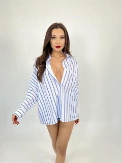 A wholesale clothing model wears fme14107-striped-shirt-white-&-blue, Turkish wholesale Shirt of Fame
