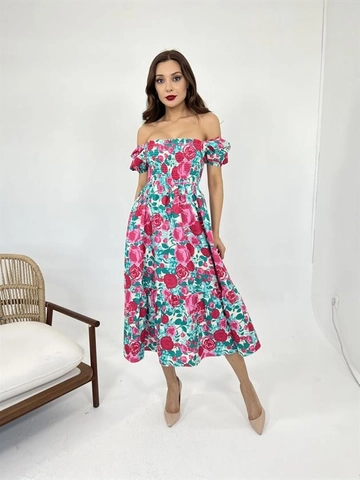 Ένα μοντέλο χονδρικής πώλησης ρούχων φοράει  Φόρεμα - Φούξια
, τούρκικο Φόρεμα χονδρικής πώλησης από Fame