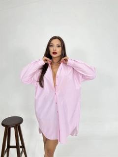 A wholesale clothing model wears fme14078-shirt-pink-striped, Turkish wholesale Shirt of Fame