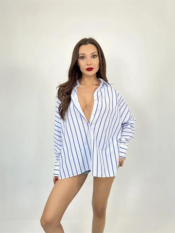 A wholesale clothing model wears  Striped Shirt - White & Blue
, Turkish wholesale Shirt of Fame