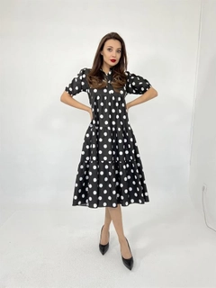 A wholesale clothing model wears FME11078 - Spotted Dress - Black And White, Turkish wholesale Dress of Fame