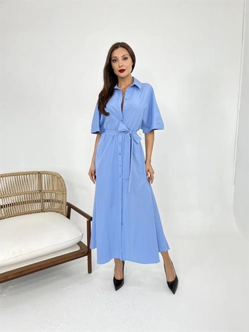 Ένα μοντέλο χονδρικής πώλησης ρούχων φοράει  Πουκάμισο Φόρεμα - Μπλε
, τούρκικο Φόρεμα χονδρικής πώλησης από Fame
