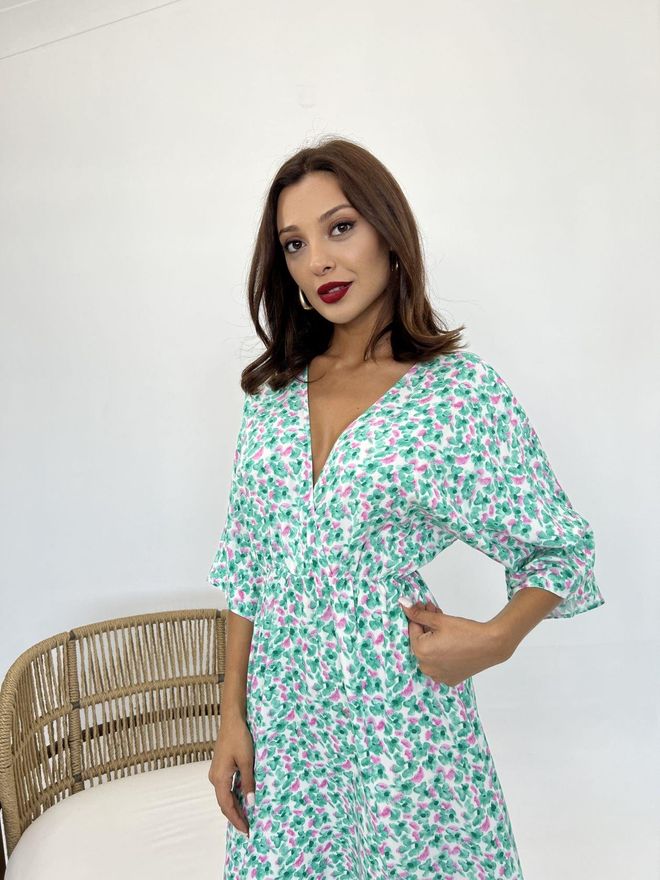 Fame Abito Lungo Con Spacco Verde Abbigliamento all'ingrosso Casuale