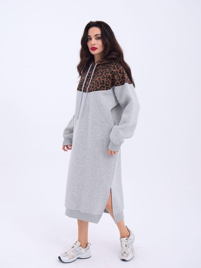 Fame Dolga Trenirka Z Leopardjim Vzorcem Siva In Rjava Oblačila na debelo Ležerno