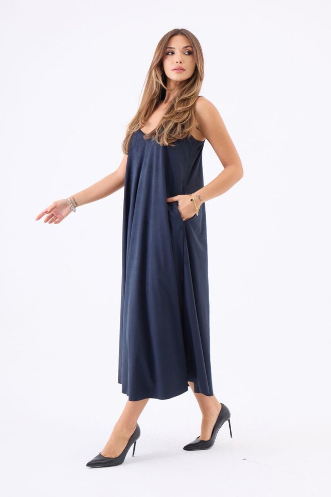 Fame Elegancka Sukienka Midi Slip W Granatowym Kolorze Z Rękawami Typu Cap Hurtowa sprzedaż odzieży Wiosna