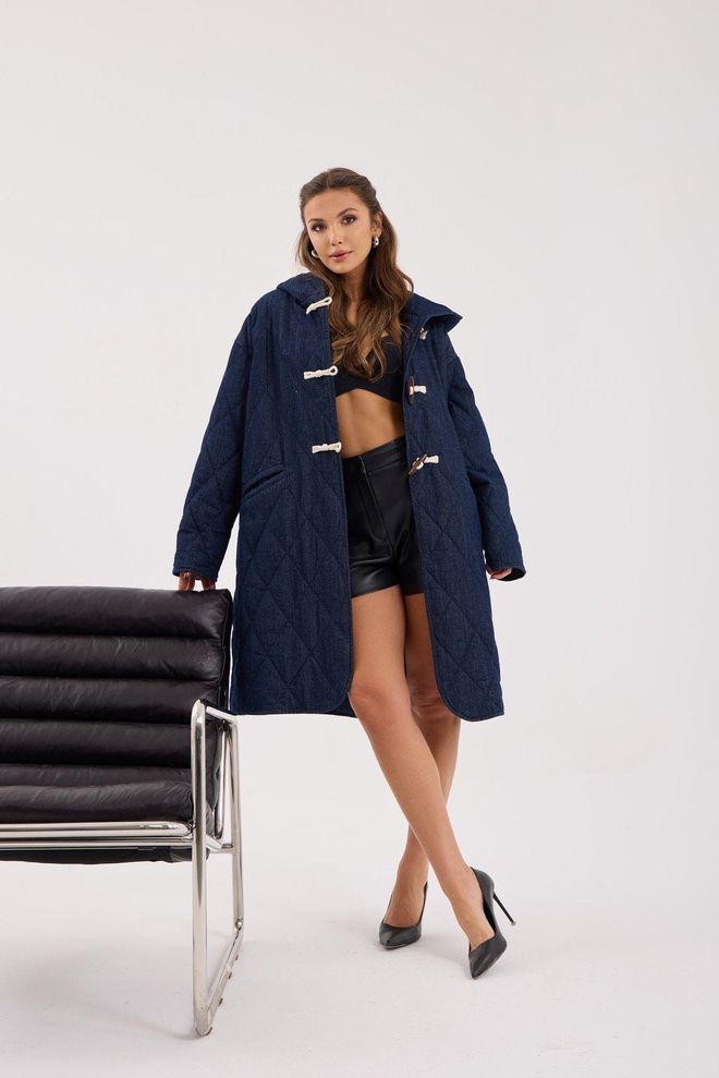 Fame Marineblaues Oversize Wrapover Mantel Mit Kapuzenkragen Großhandelskleidung Lässig