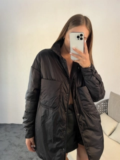 Hurtowa modelka nosi 29723 - Coat - Black, turecka hurtownia Płaszcz firmy Fame