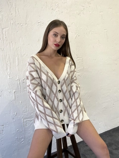 A wholesale clothing model wears 32040 - Cardigan - Cream And Mink, Turkish wholesale Cardigan of Fame