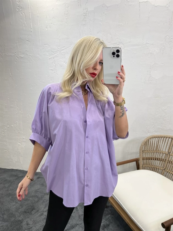 A wholesale clothing model wears 45360 - Shirt - Lilac, Turkish wholesale Shirt of Fame