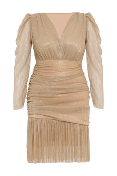 A wholesale clothing model wears frv12138-silvery-long-sleeve-midi-dress-gold, Turkish wholesale Dress of Fervente