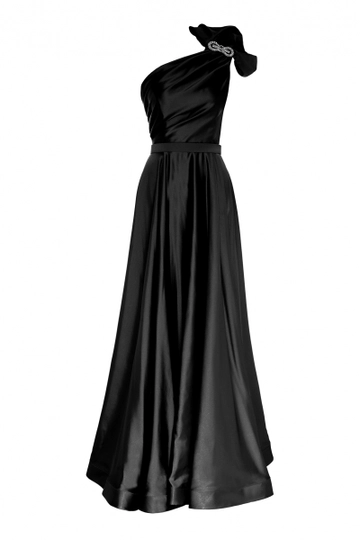 A wholesale clothing model wears  Saten Sleeveless Maxi Dress
, Turkish wholesale Dress of Fervente