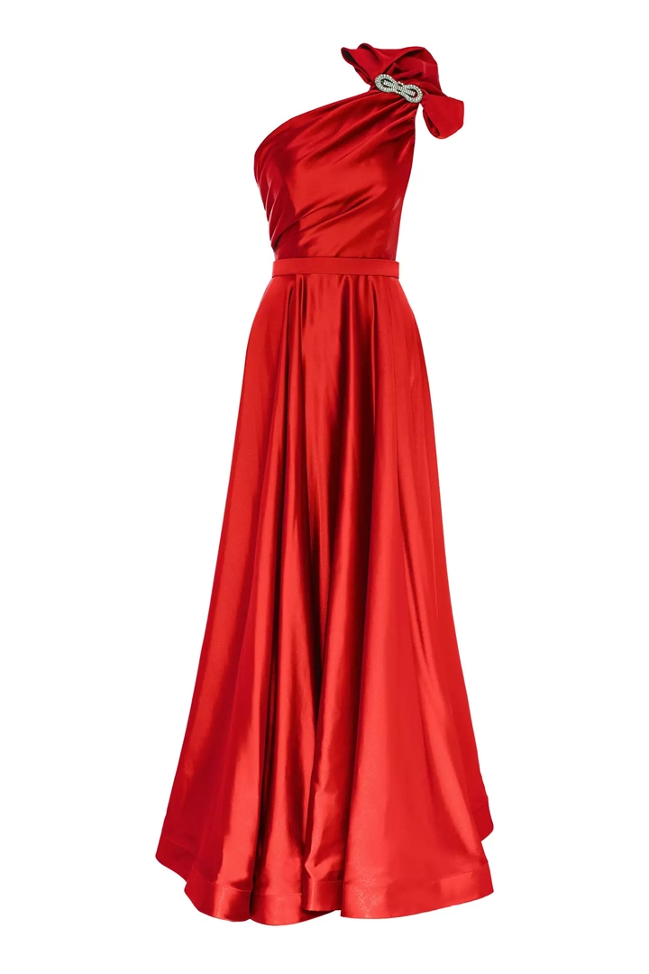A wholesale clothing model wears frv11295-red-satin-sleeveless-maxi-dress, Turkish wholesale Dress of Fervente