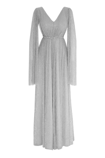 Ένα μοντέλο χονδρικής πώλησης ρούχων φοράει  Μακρυμάνικο Maxi Βραδινό Φόρεμα - Ασημί
, τούρκικο Φόρεμα χονδρικής πώλησης από Fervente