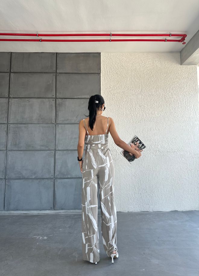 Fiori Patterned V Neck Strap Jumpsuit Wholesale Clothing Birthday