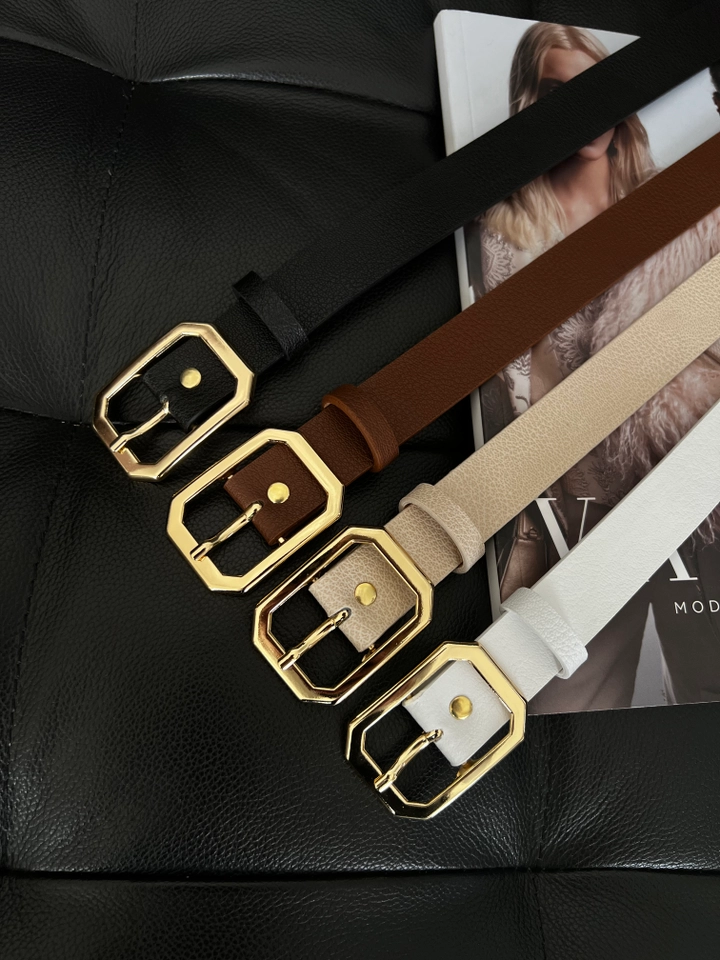 A wholesale clothing model wears fio10265-angular-buckle-women's-belt, Turkish wholesale Belt of Fiori