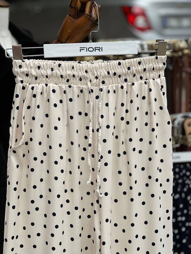 Fiori Satinhose Mit Polka Dot Muster Großhandelskleidung Lässig