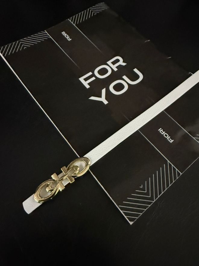 Fiori Damengürtel Mit Designschnalle Großhandelskleidung Lässig