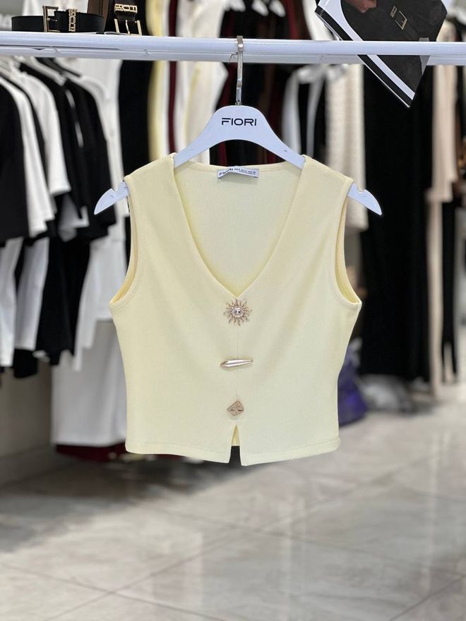 Fiori Beige Crop Top Slim Fit V Neck Cap Sleeve Wholesale Clothing Casual
