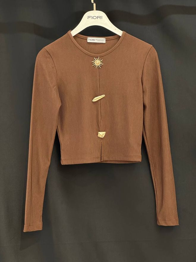 Fiori Bruine Slim Fit Korte Blouse Met Ronde Hals Groothandel Kleding Casual