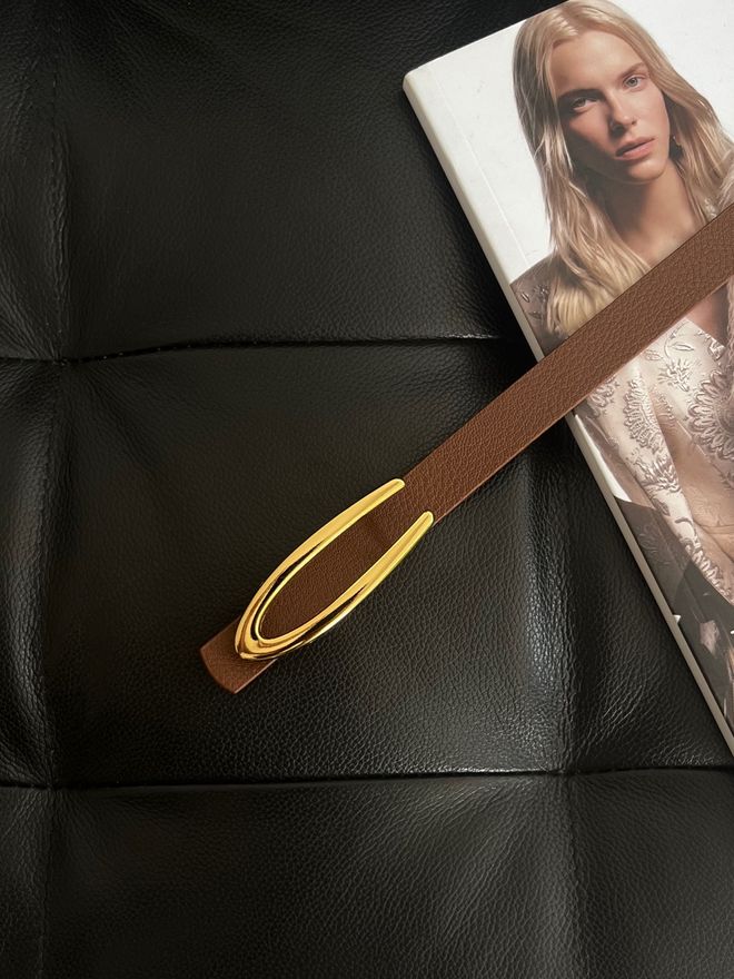 Fiori Smukły Pasek Damski Z Długą Klamrą Hurtowa sprzedaż odzieży 0