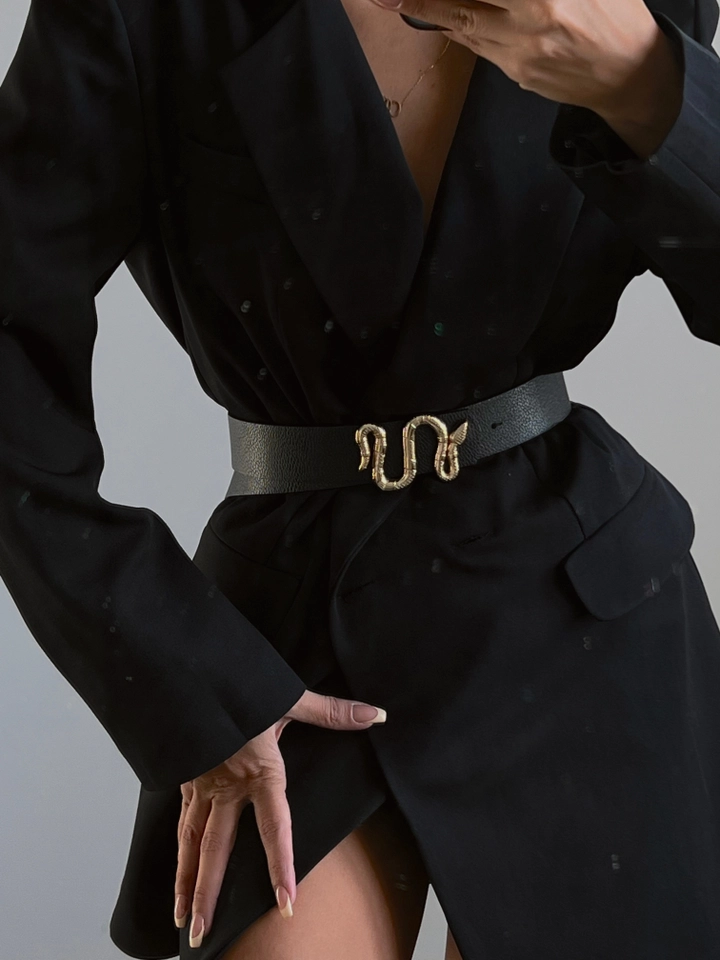 A wholesale clothing model wears FIO10005 - Snake Buckle Shirt Jacket Trouser Belt, Turkish wholesale Belt of Fiori