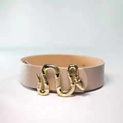 A wholesale clothing model wears fio10167-women's-belt-with-snake-buckle, Turkish wholesale Belt of Fiori