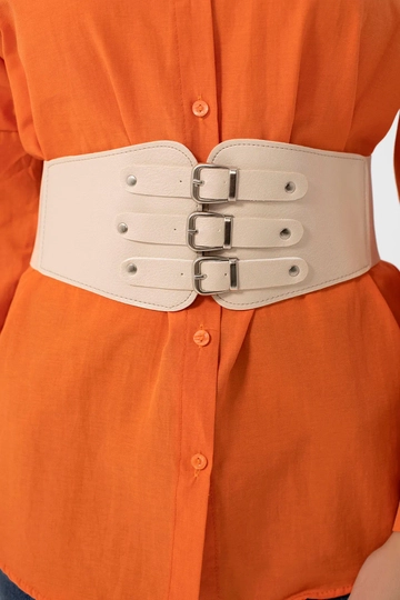 A wholesale clothing model wears  Elastic Women's Belt With Three Buckles
, Turkish wholesale Belt of Fiori
