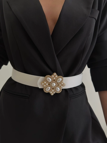 A wholesale clothing model wears  Women's Belt With Pearls
, Turkish wholesale Belt of Fiori