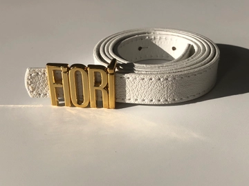 A wholesale clothing model wears  Fiori Written Thin Women's Belt
, Turkish wholesale Belt of Fiori