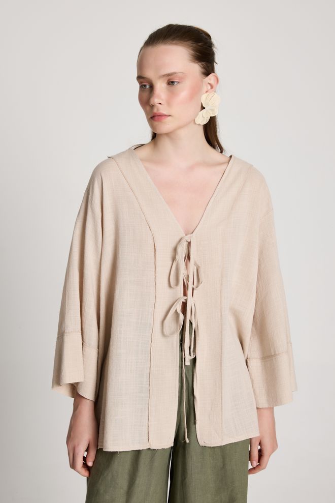 First Angels Béžové Kimono Vo Voľnom Strihu S V výstrihom Veľkoobchod s oblečením Neformálny