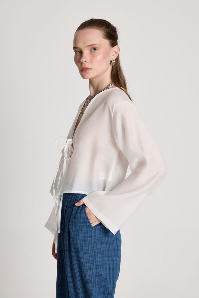 First Angels Białe Etniczne Kimono Z Zapięciem Na Kokardę Hurtowa sprzedaż odzieży Odpoczynek