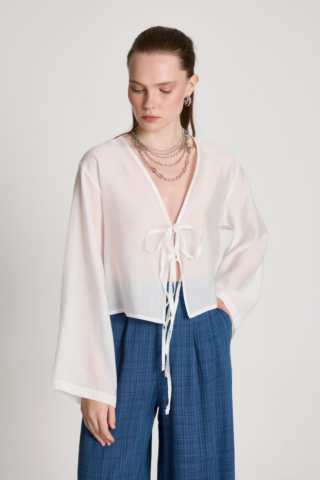 First Angels Białe Etniczne Kimono Z Zapięciem Na Kokardę Hurtowa sprzedaż odzieży Casual