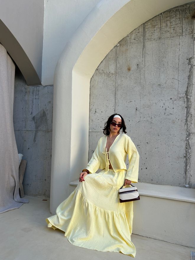 First Angels Κίτρινη Boho Πολυεπίπεδη Μάξι Φούστα Με Μέση Μέτρια Και Κορδόνι Χονδρικό εμπόριο ενδυμάτων Σαλόνι