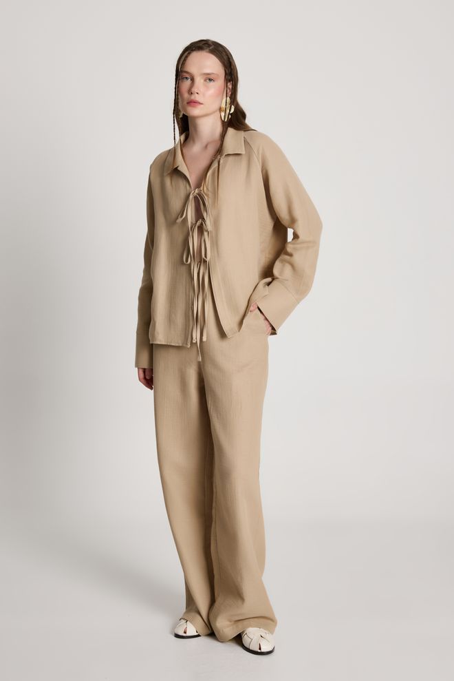 First Angels Beige Elegante Formele Pak Met Geribbelde Hals Groothandel Kleding Lounge