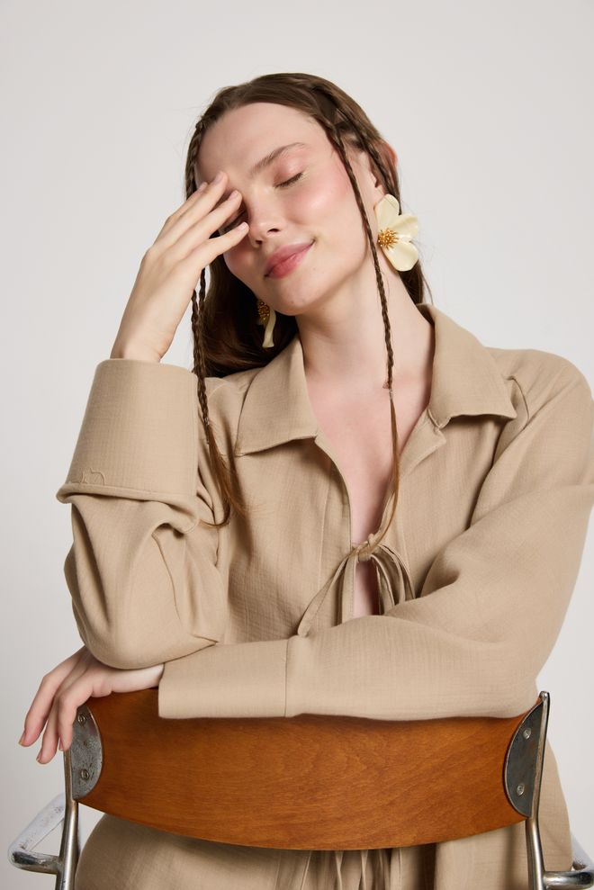 First Angels Beige Elegante Formele Pak Met Geribbelde Hals Groothandel Kleding 5