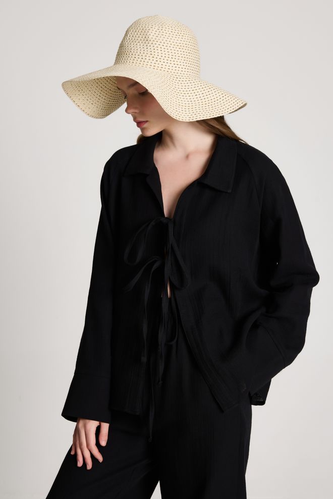 First Angels Черный Поставил С Зубчатой Шеей И Застежкой На Галстук Оптовая продажа одежды Работа