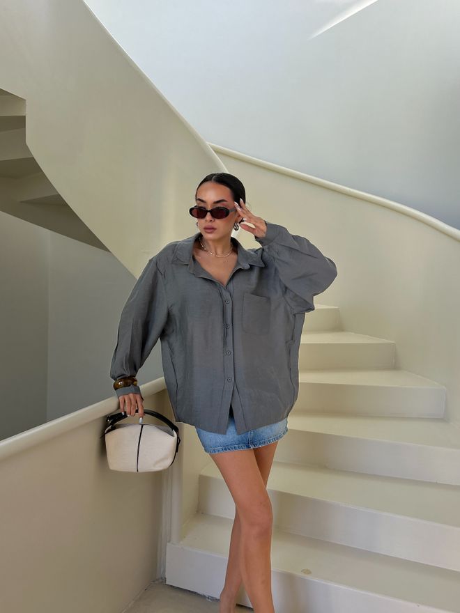 First Angels Camicia Grigia Casual Oversize Con Collo Dentellato Abbigliamento all'ingrosso Casuale