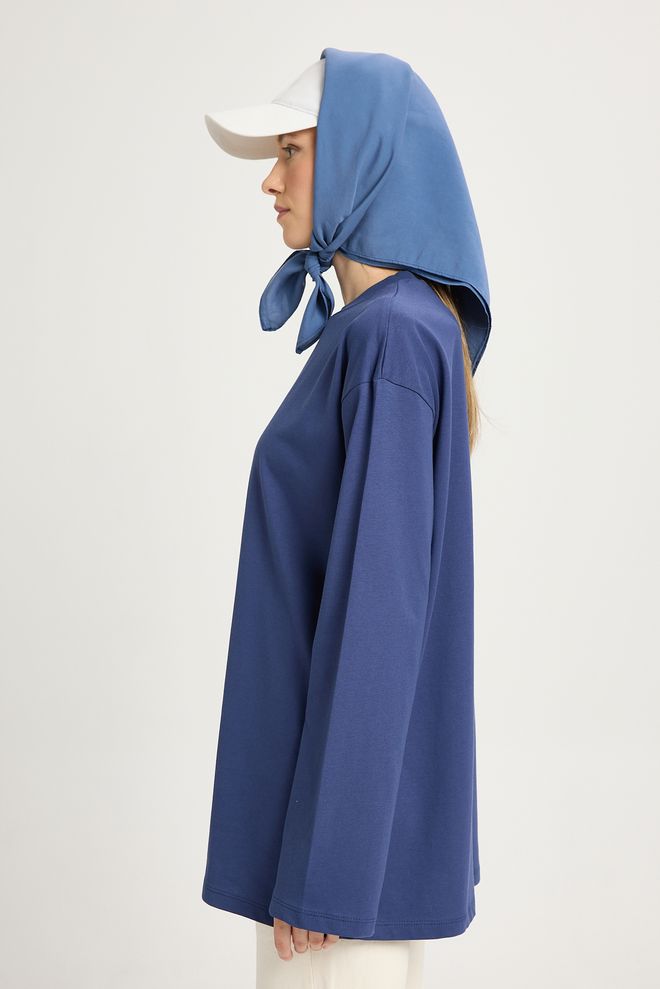 First Angels Azul marinho T Shirt Modesto Casual Com Ajuste Oversized Roupas por atacado Inverno