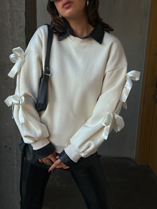 First Angels Sweatshirt Branco Oversized Com Decote Crew Roupas por atacado A relaxar