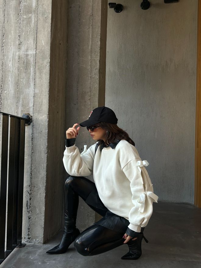 First Angels Sweatshirt Branco Oversized Com Decote Crew Roupas por atacado Roupa de rua