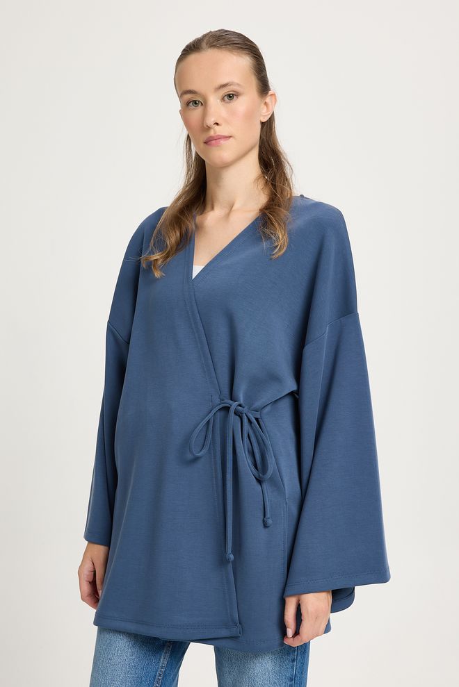 First Angels Plava Kimono Predimenzionirana S Ekstra Dugim Rukavima Veleprodaja odjeće Ležerni