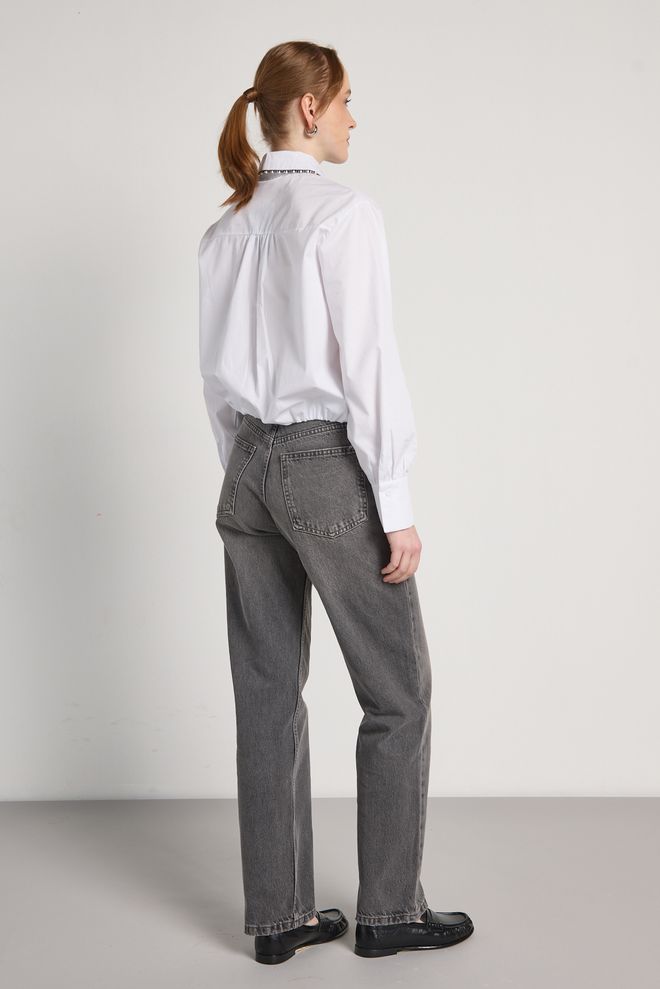 First Angels Chemise Blanche Avec Col En V Et Fermeture Boutonnée Vêtements en gros Formel