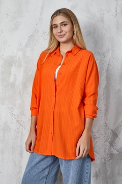 A wholesale clothing model wears fan10249-orange-textured-long-shirt, Turkish wholesale Tunic of First Angels
