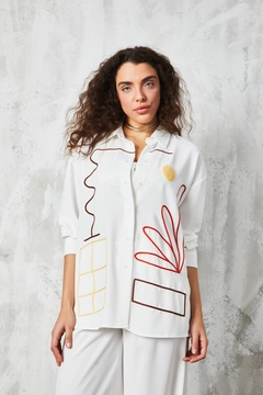 A wholesale clothing model wears fan10387-white-embroidered-shirt, Turkish wholesale Shirt of First Angels