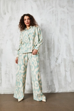 A wholesale clothing model wears fan10429-water-green-patterned-set, Turkish wholesale Suit of First Angels