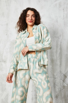 A wholesale clothing model wears fan10429-water-green-patterned-set, Turkish wholesale Suit of First Angels