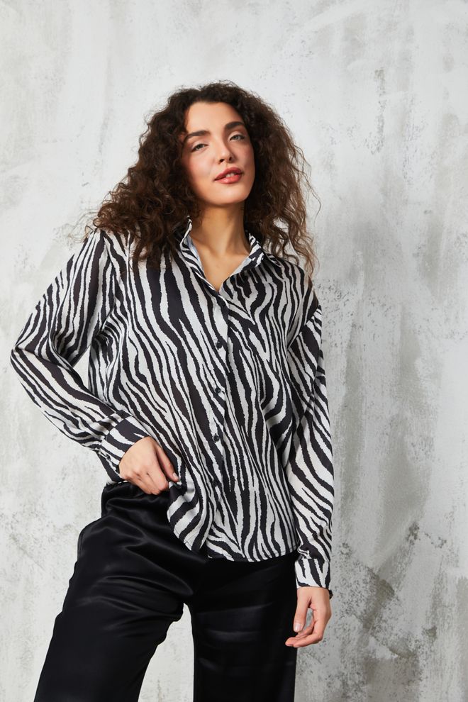 First Angels Chemise Noire À Motif Zèbre Et Col En V Vêtements en gros Décontracté