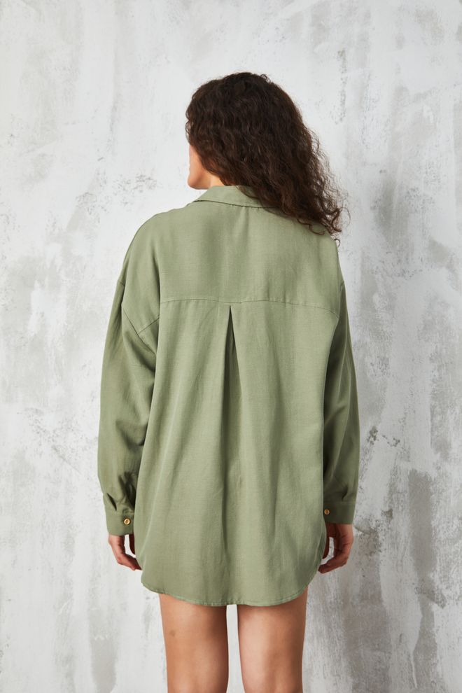 First Angels Detailliertes Leinenhemd Mit Khaki Accessoires Großhandelskleidung 4