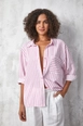 A wholesale clothing model wears fan10493-fuchsia-stripe-printed-oversize-pocket-shirt, Turkish wholesale  of 