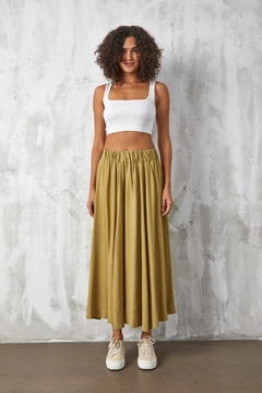 Una modelo de ropa al por mayor lleva fan10543-oil-green-modal-skirt, Falda turco al por mayor de First Angels